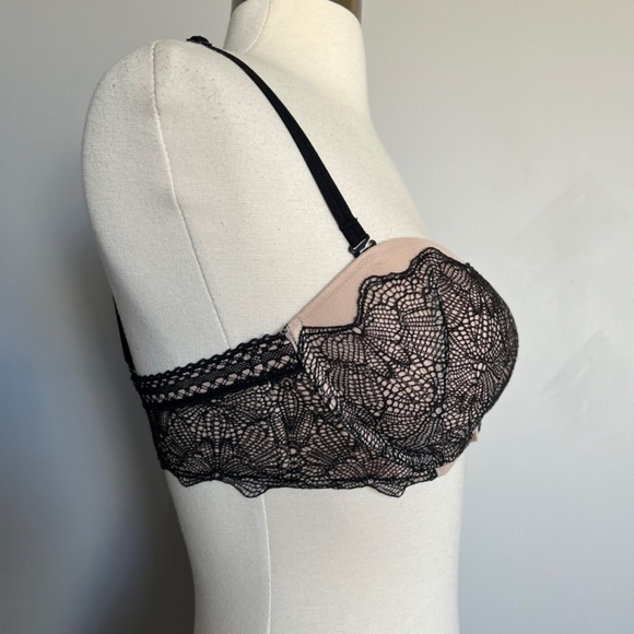 NWT Victoria's secret RUNWAY Very Sexy Lace Multiway Push-Up Strapless‎ Bra 34B - Picture 3 of 8